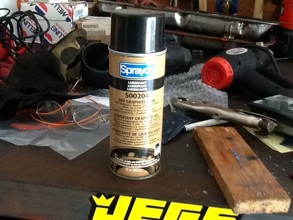 Exhaust manifold spray paint Team Chevelle